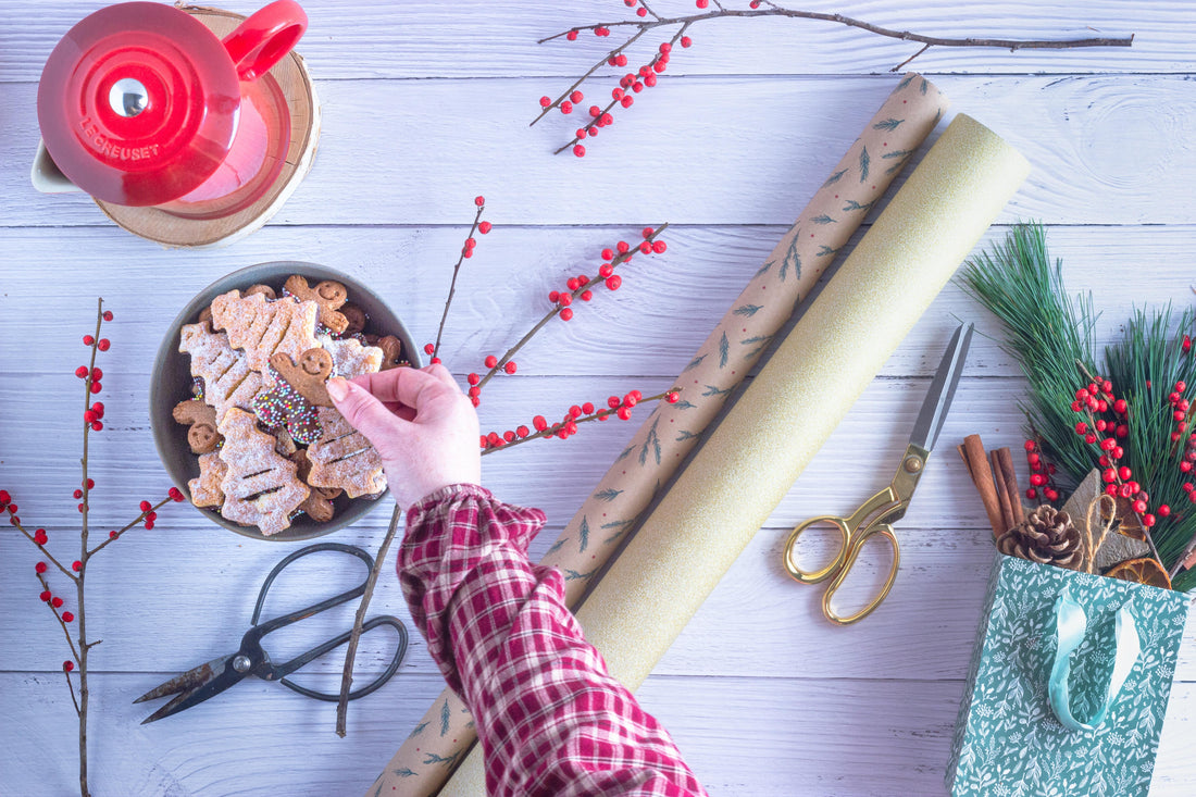 10 Eco-Friendly Gift-Wrapping Paper Alternatives